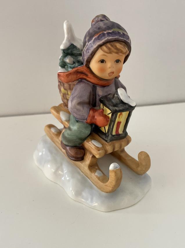 Hummel beeldje 396 2/0 - Ride into Christmas