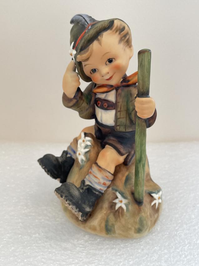 Hummel beeldje 315