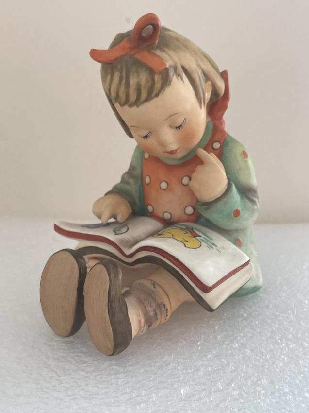 Hummel beeldje 3 I - Book worm