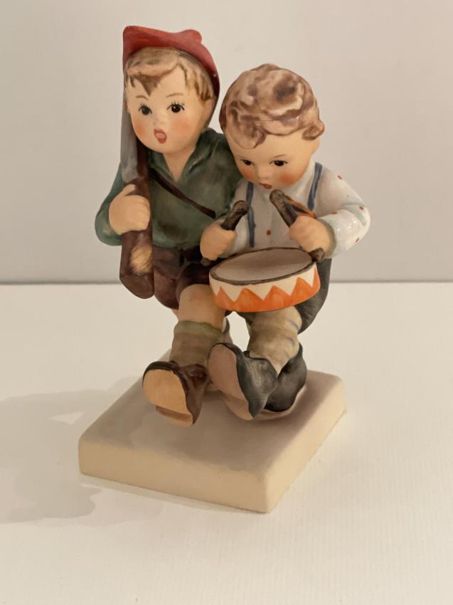 Hummel beeldje 50 2/0