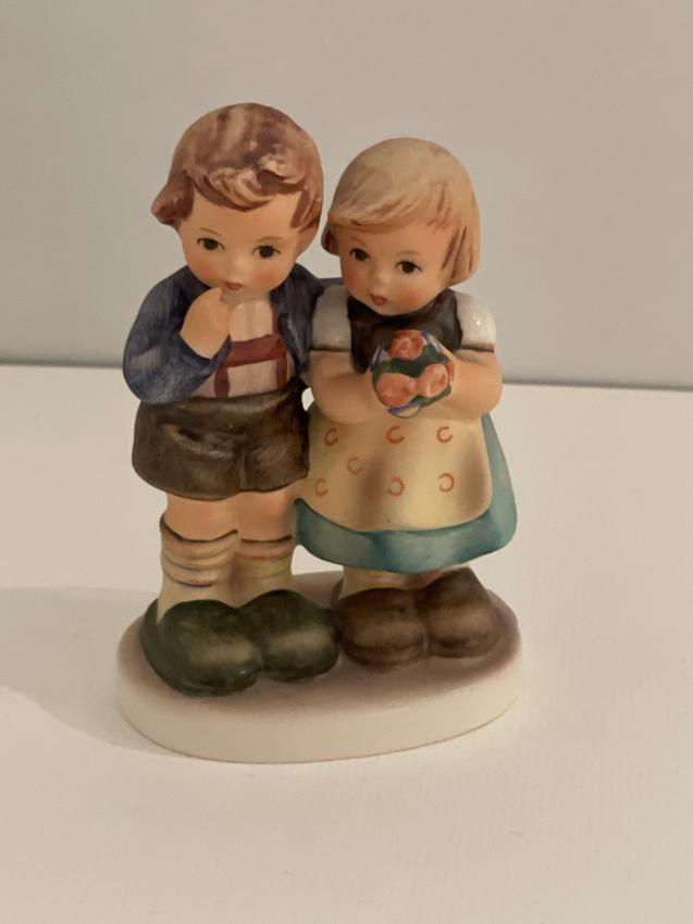 Hummel beeldje 220 - We congratulate