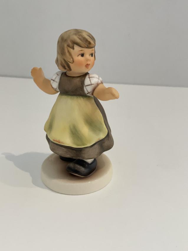 Hummel beeldje 912 B