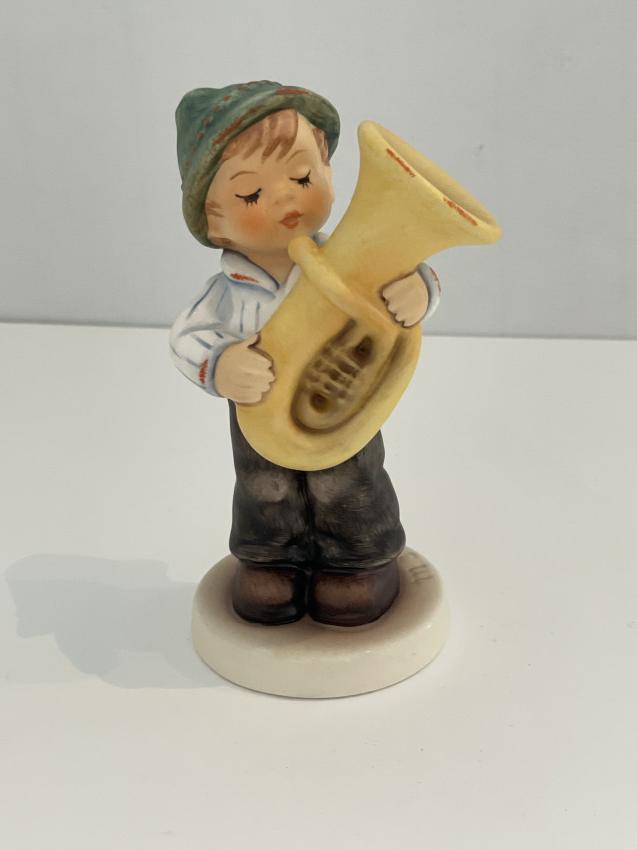 Hummel beeldje 2243