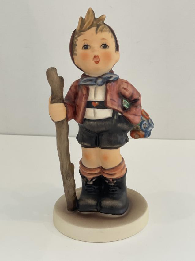 Hummel beeldje 760