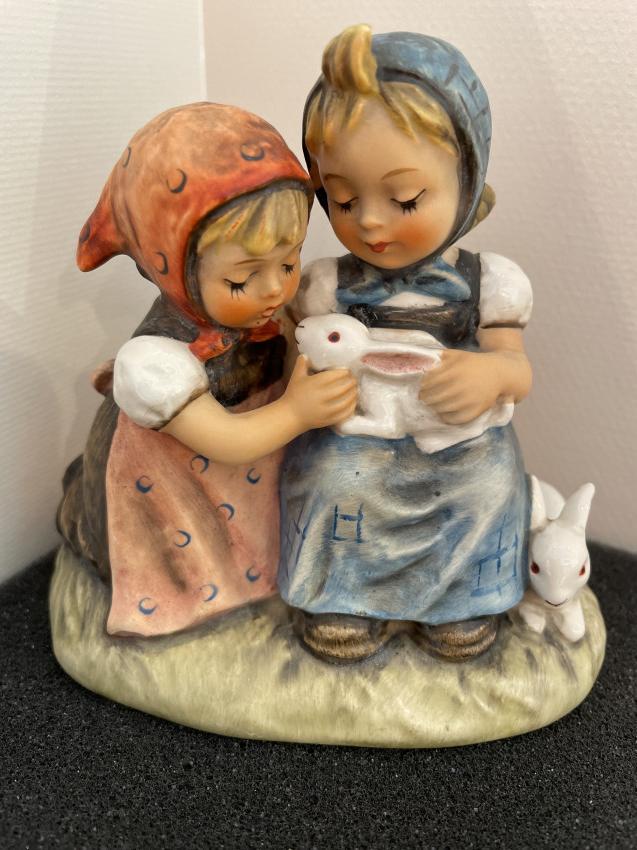 Hummel beeldje 384 - Easter Time