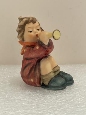 391 - Girl with trompet