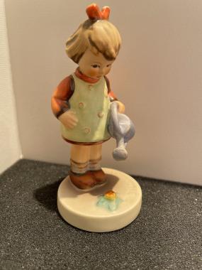 74 - Little gardener