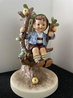 677 - Apple tree boy