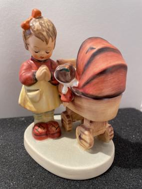 67 - Doll mother