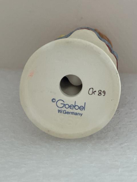 Hummel beeldje 255 4/0