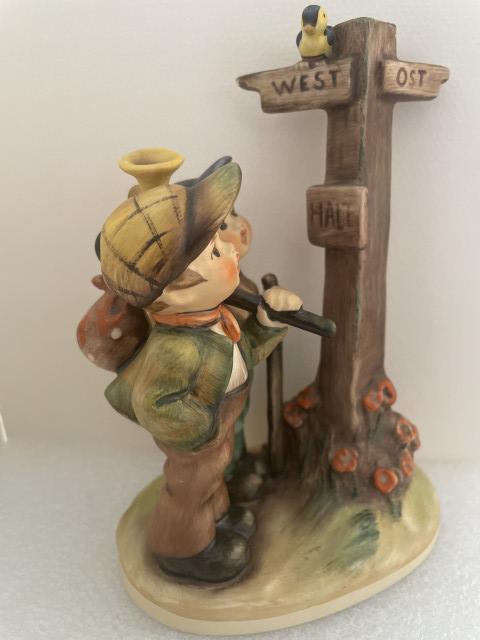 Hummel beeldje 331 - Crossroads