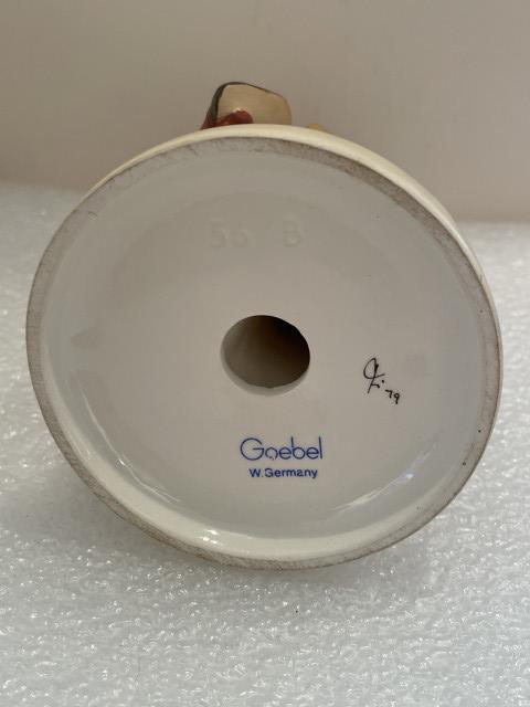 Hummel beeldje 56 B