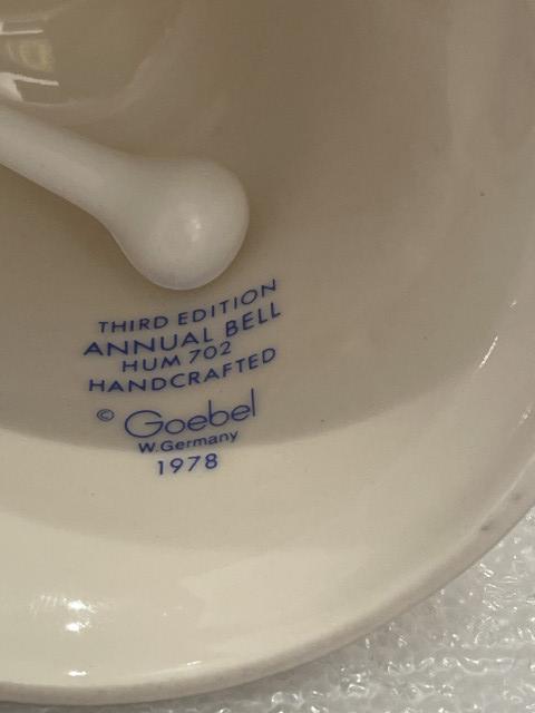 Hummel beeldje 702