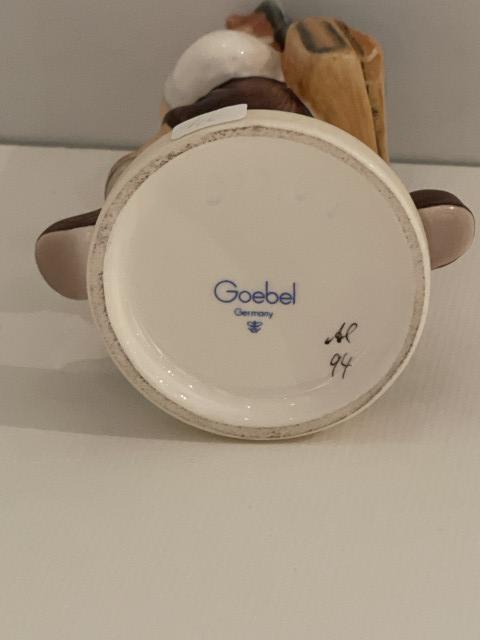 Hummel beeldje 82 2/0