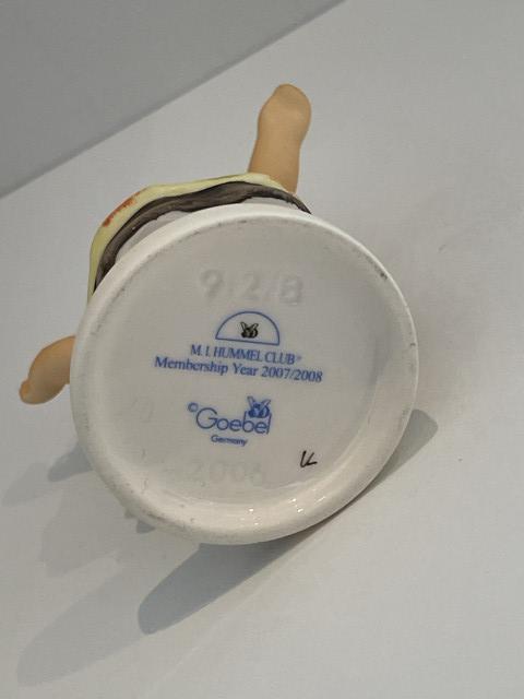 Hummel beeldje 912 B