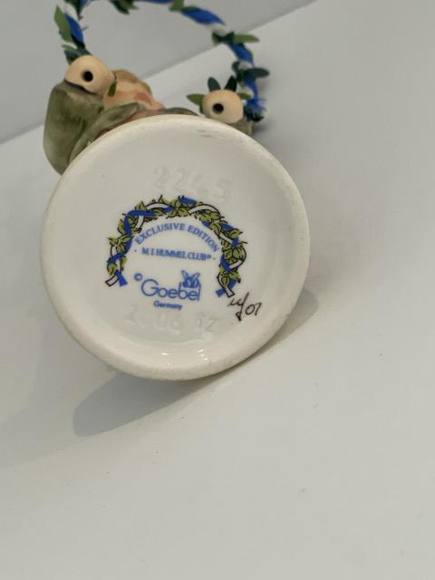 Hummel beeldje 2245